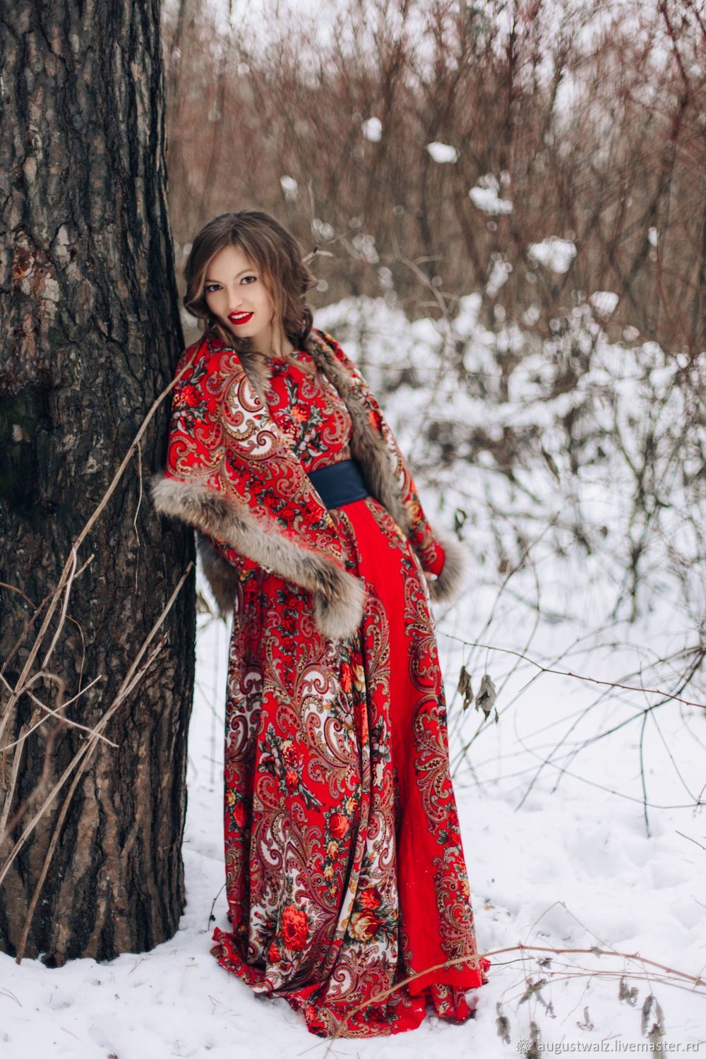 Photo Girls in Slavic costumes in Wenzhou